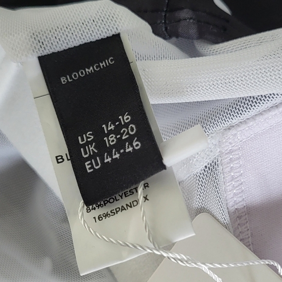 Bloomchick Polkadot Sleeveless Tankini Bathingsuit Top - Picture 10 of 11